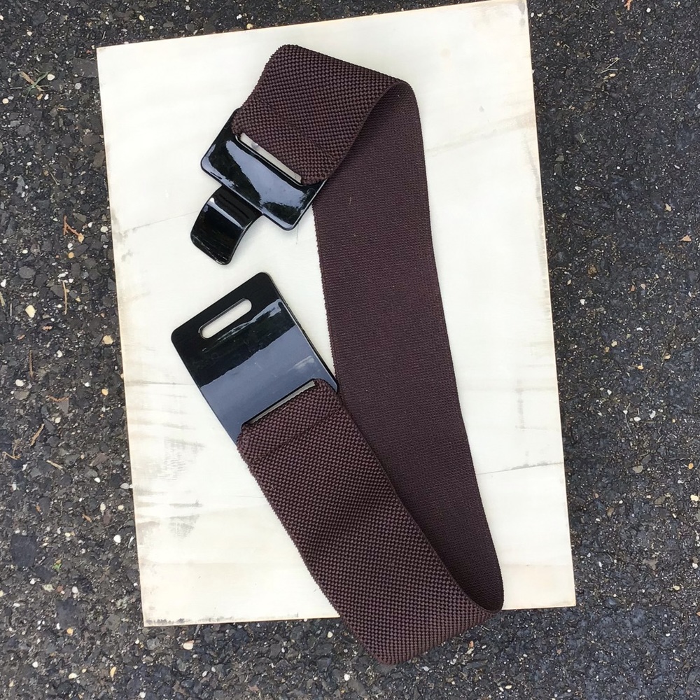 Brown stretchy elastic hook belt OS